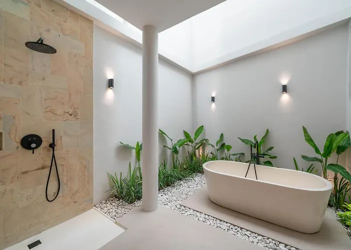 Loulou Bali - Brand New Tropical 3br Next To チャングー