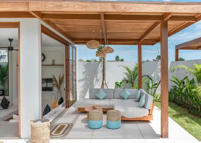 Loulou Bali - Brand New Tropical 3br Next To チャングー